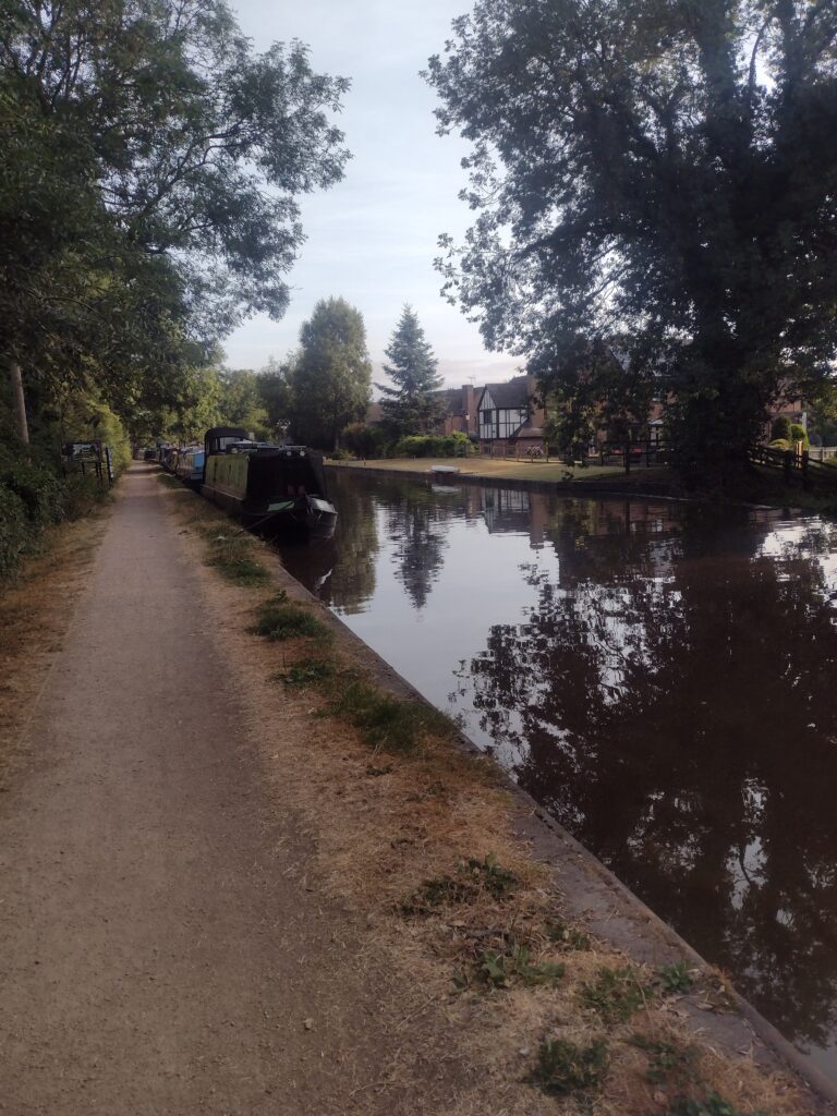 Morning Canal Walk: 7.5 km Aerobic Fitness Walk
